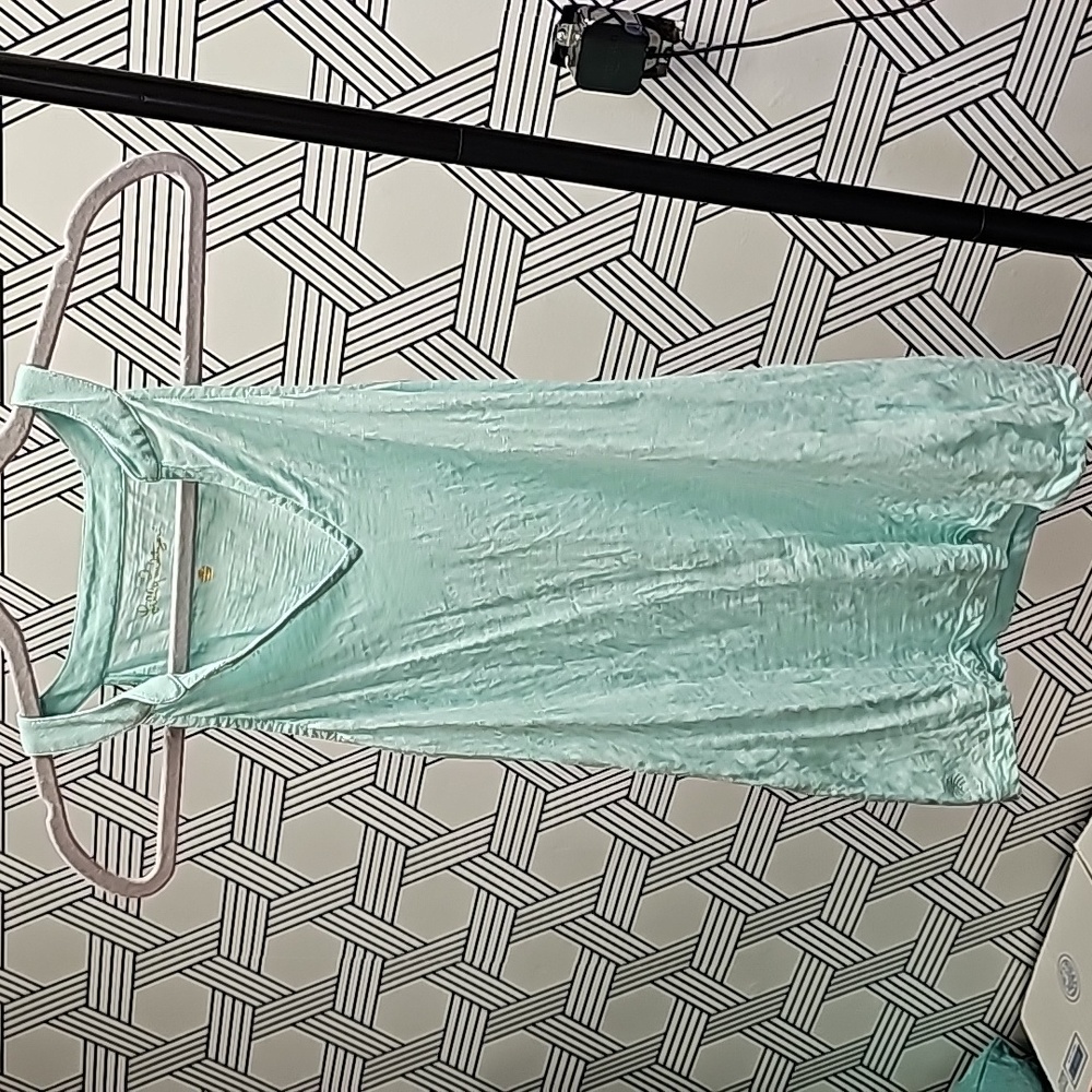 124 Lily Pulitzer aqua top
